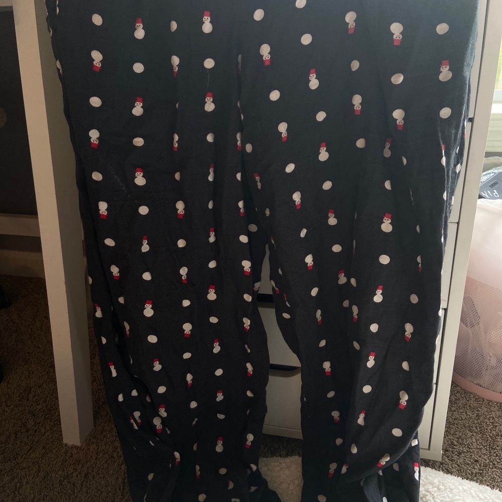 Snowman VS Pj’s